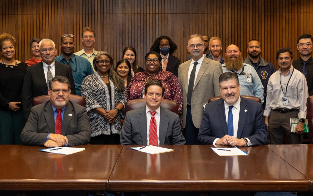 The NCCCO Foundation Signs Alliance with OSHA and CCO